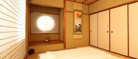 Casa familiar | 2 habitaciones, tabla de planchar con plancha y wifi gratis