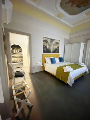 Ropa de cama de alta calidad, cubrecamas y colchones con pillow-top 