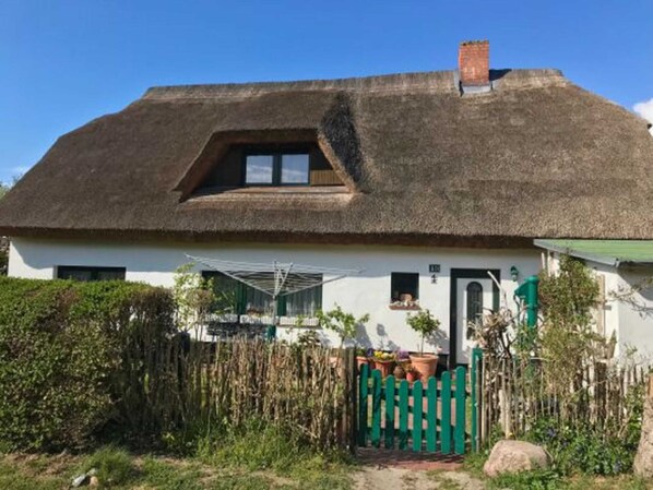 Exterior - Vacation apartment Bernstein - Holiday apartment (Insel Hiddensee)