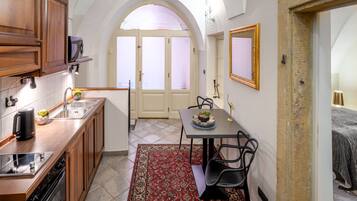Deluxe Studio | Private kitchen