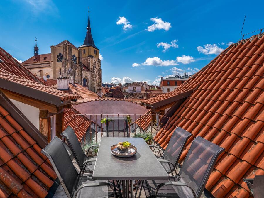 Two Bedroom Apartment with Terrace | Terassi/patio