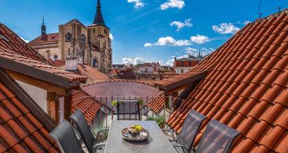 Chateau 9 Apartments by Adrez Living