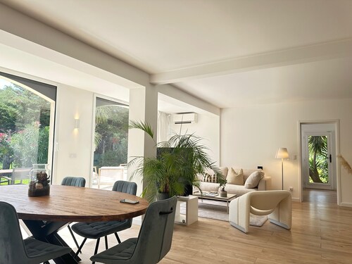 CAP D’ANTIBES COZY CHIC HOUSE W/ TENNIS COURT