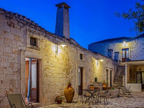 Outdoor dining - Hotel a Ceglie Messapica ID 3782 (Ostuni)