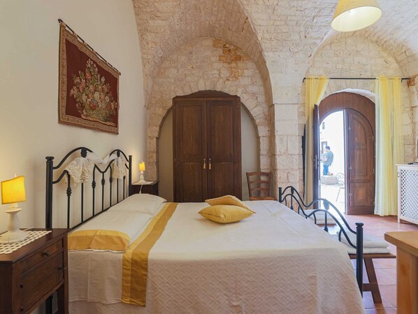 1 soveværelse, internetforbindelse