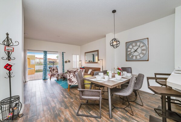 ヴィラ (3 Bedrooms) | 3 室のベッドルーム、アイロン / アイロン台、WiFi、ベッドシーツ