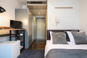 Iron/ironing board, free WiFi - Rupo Kenchoguchi Cozy Hotel (Fukuoka)