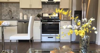 Amazing Bright&New Vrbo 2bedroom. Near SFO!