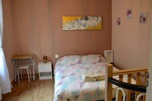 1 bedroom - Duplex renovated, 7 min walk from the station (Rouen)