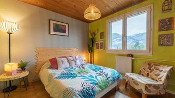 2 habitaciones, insonorización, tabla de planchar con plancha y wifi