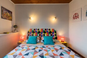 2 bedrooms, soundproofing, iron/ironing board, WiFi
