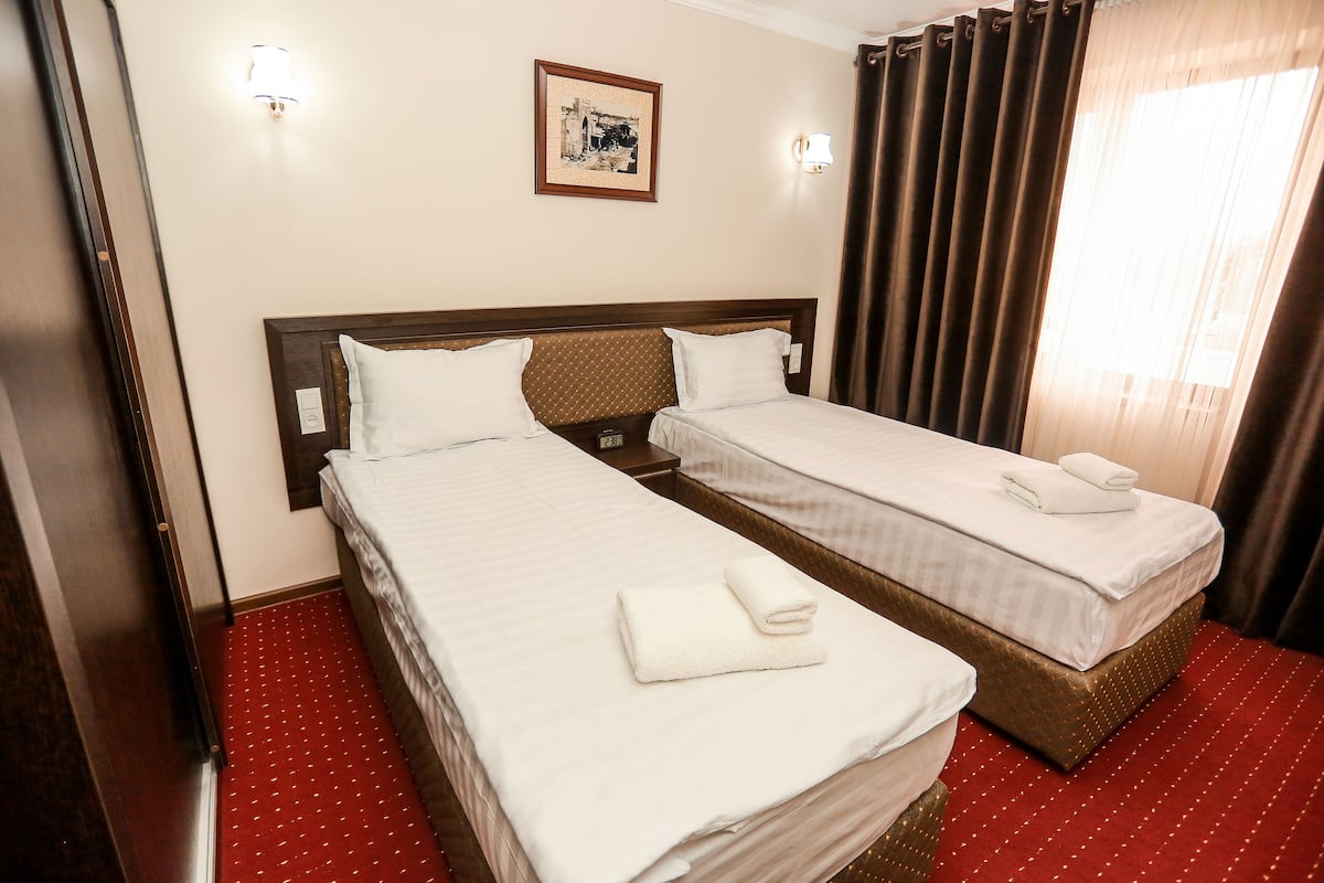 1 bedroom, laptop workspace, soundproofing, free WiFi