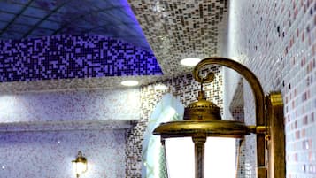 Sauna, hammam, soins du visage, soins de manucure et de pédicure