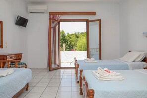In-room safe, soundproofing, free cots/infant beds, free WiFi