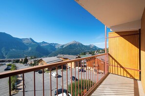Desk, free cots/infant beds, WiFi, bed sheets - Belambra Clubs Orcières 1850 - Le Roc Blanc (Orcieres)