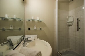 Shower, towels