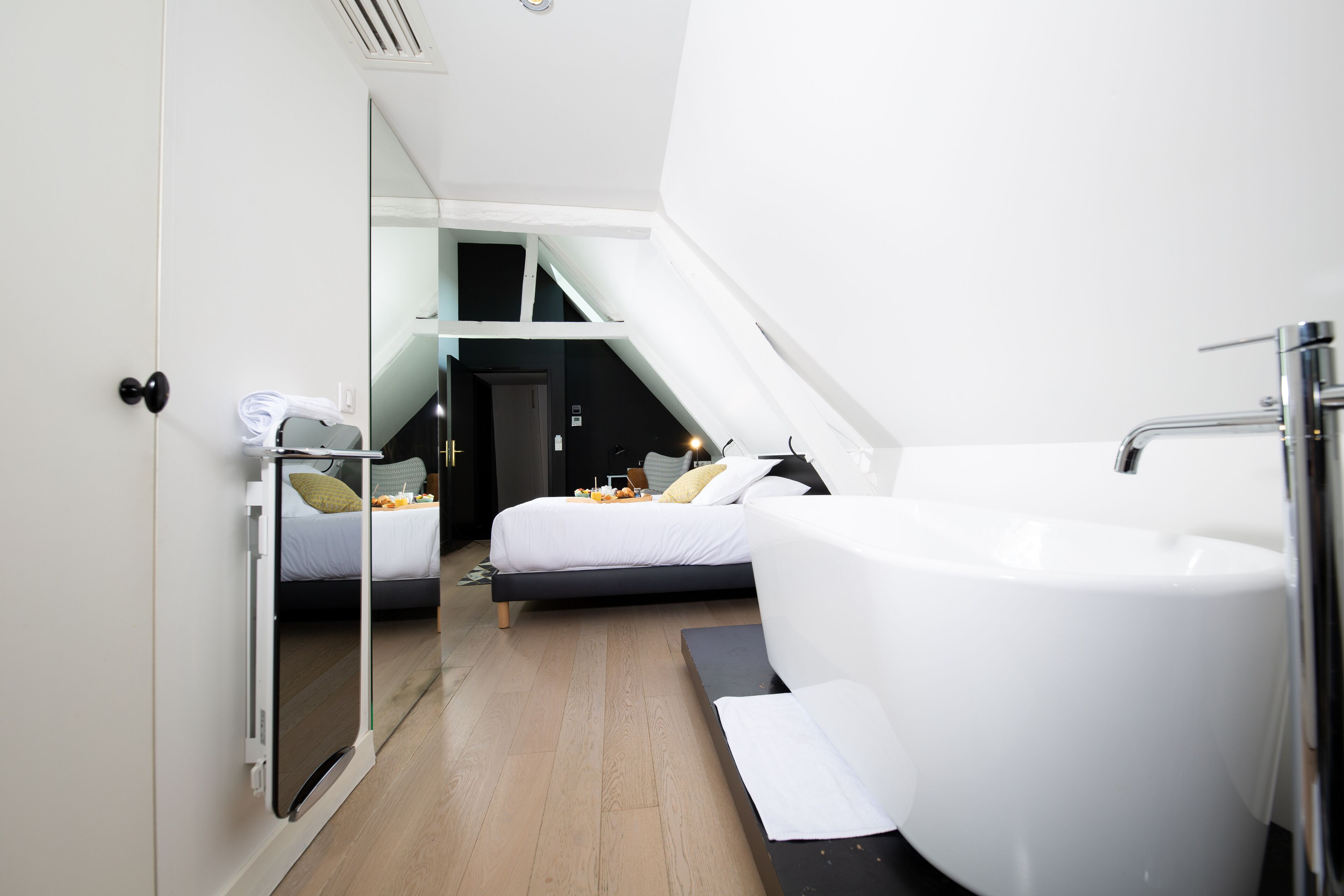 Suite, mit Bad, Blick auf den Innenhof (34) | Badezimmer