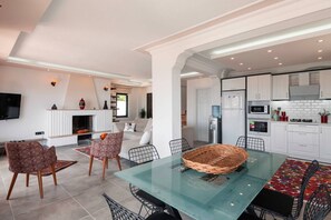 Oven, stovetop, dishwasher, high chair