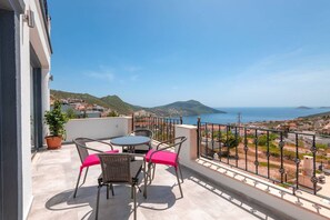 Balcony - Villa Sunshine, Kisiltas, Kalkan (Kas)
