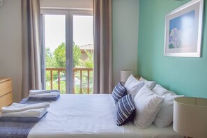 2 bedrooms, iron/ironing board, bed sheets - Villa Azure, Lavanta, Kalkan (Kas)