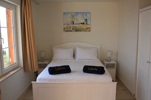 3 bedrooms, iron/ironing board, bed sheets - Villa Patricia, Lavanta, Kalkan (Kas)