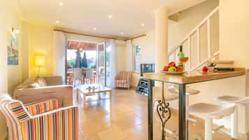 TV, table football, ping pong