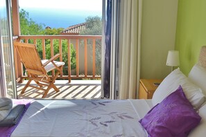 1 bedroom, iron/ironing board, free cribs/infant beds, bed sheets - Apartment Boavista, Lavanta, Kalkan (Kas)