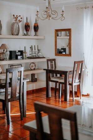 Breakfast area