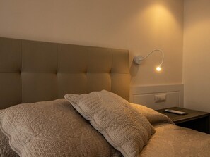 1 Schlafzimmer, Schreibtisch, Internetzugang