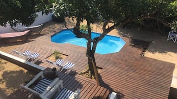 Kolam renang terbuka