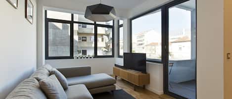 Fernseher, Stereoanlage