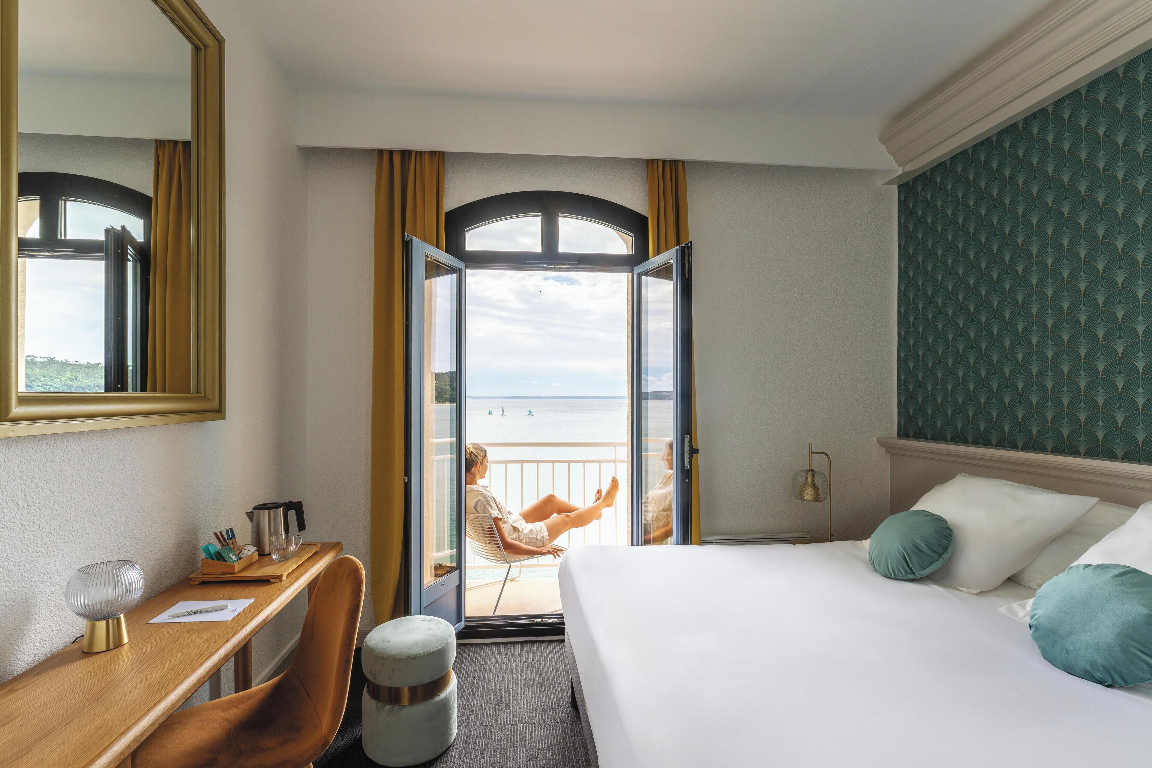 In-room safe, desk, iron/ironing board, free WiFi