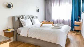 Double Room, Partial Sea View (701) | View from room