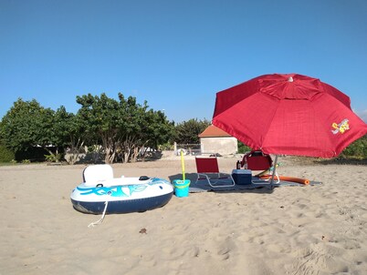 Double queen  suite on the beach Private entrance
