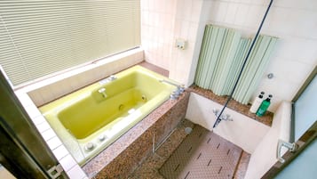 Apartment, 2 Bedrooms | Bathroom | Free toiletries, hair dryer, slippers, towels