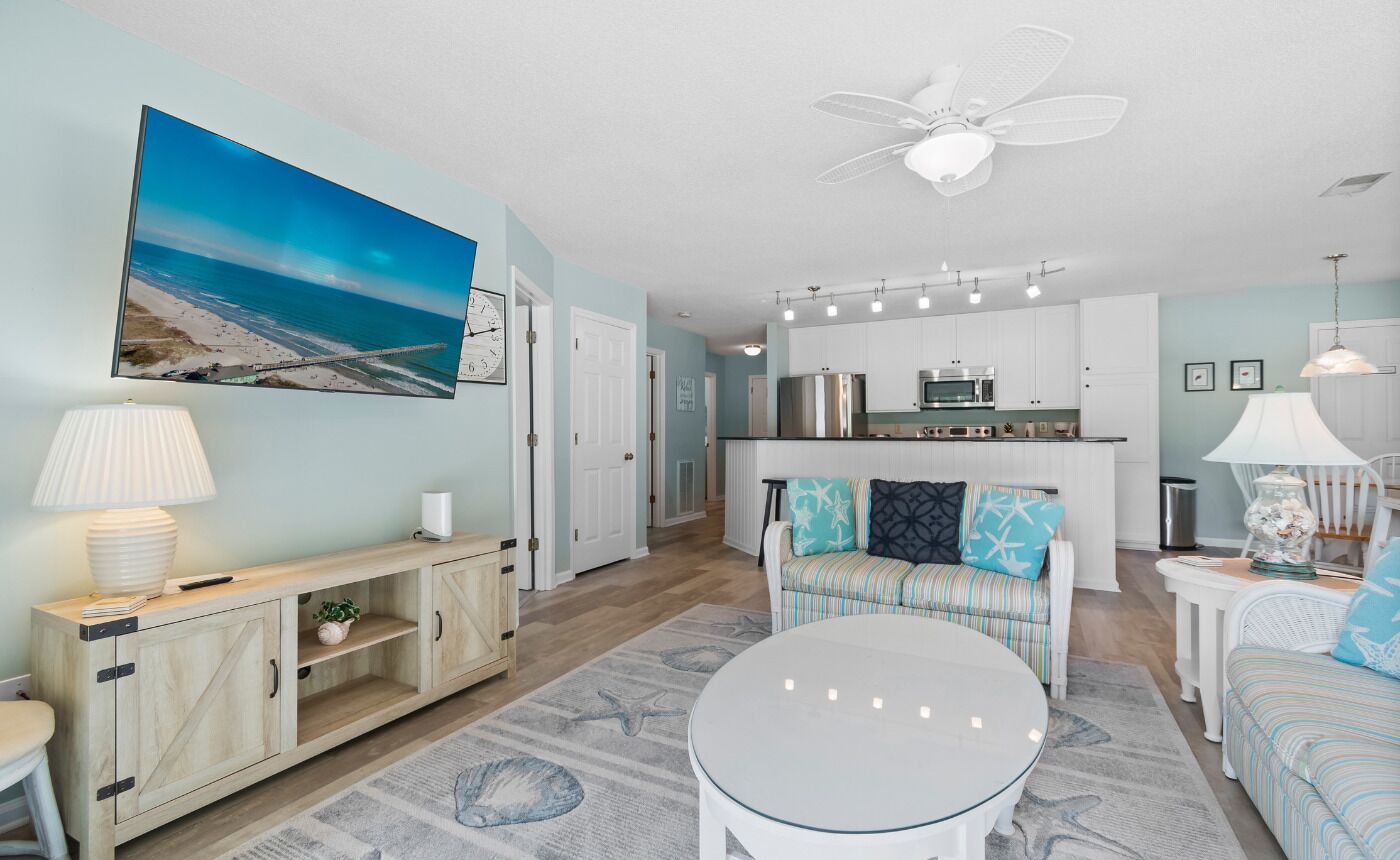 16A - Newly renovated in 2023!  Ground Level 2 bedroom/2 bath condo on Oyster Bay Golf Links