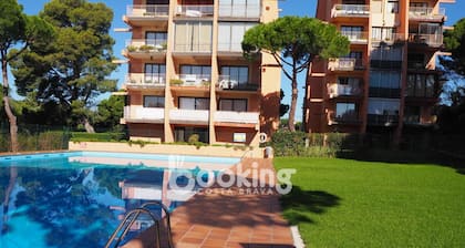 COSY APPARTEMENT AVEC CLIMATISATION ET PISCINE COMMUNAUTAIRE À LOS PINOS