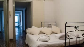 2 habitaciones, escritorio y wifi