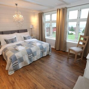 Apartment (Hovedbygningen)