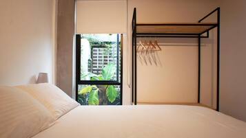 Standard Room | Down duvets, free WiFi, bed sheets