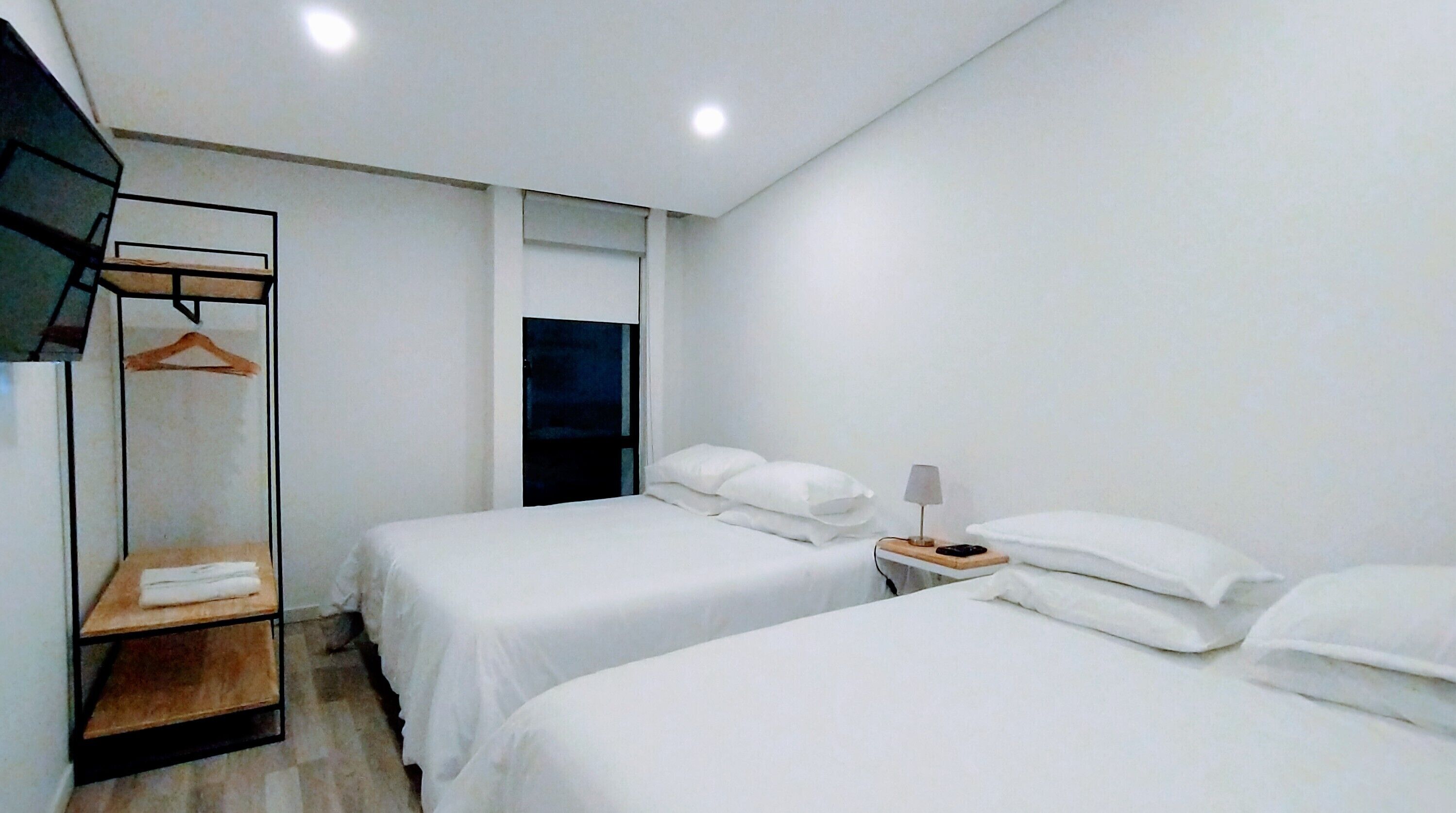 Family Room | Down comforters, desk, free cribs/infant beds, free WiFi