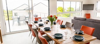 Villa Surcouf 5 stars - sea view - private pool and beach 200m away