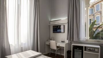 In-room safe, desk, laptop workspace, WiFi (free)