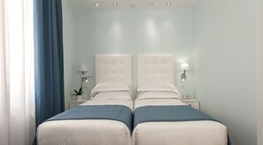 Deluxe Double Room | Peti besi dalam bilik, meja, ruang kerja komputer riba, Wi-fi percuma 