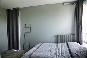 4 bedrooms - 4 bedroom apartment on the outskirts of Rouen (Rouen)