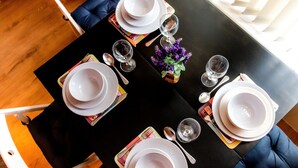 Økonomileilighet | Spiseområde på rommet