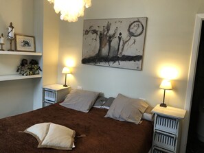 Habitación doble | Ropa de cama hipoalergénica y decoración personalizada