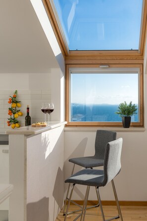 Apartment, 2 Bedrooms | Private kitchen | Full-size fridge, oven, stovetop, dishwasher