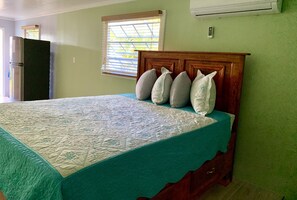 1 bedroom, iron/ironing board, WiFi - Dawson's Hideaway #3 (Nassau)