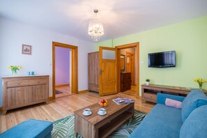 Apartment, 1 Schlafzimmer | Daunenbettdecken, schallisolierte Zimmer, Bügeleisen/Bügelbrett